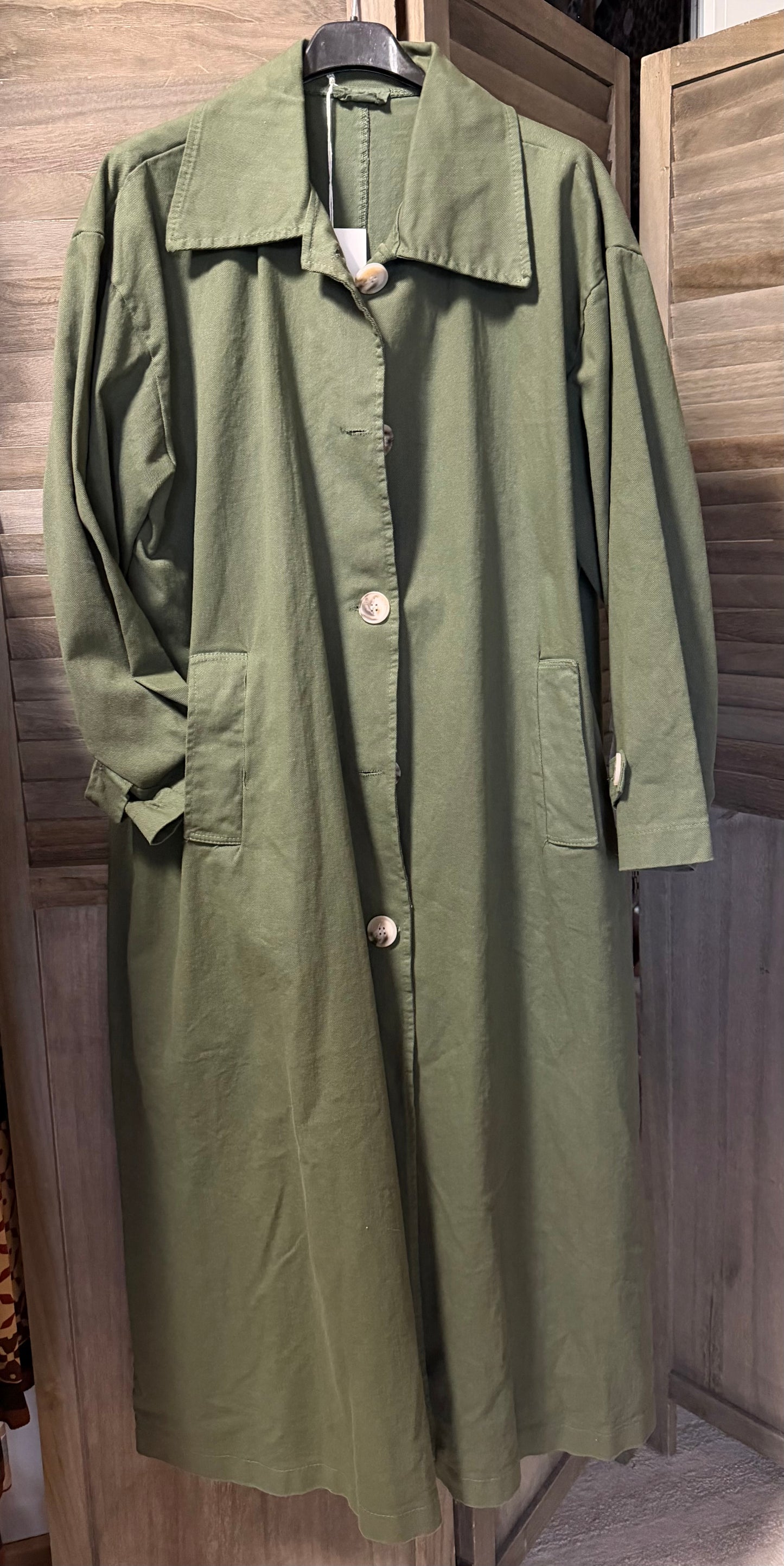 Langer Mantel in grün