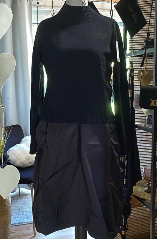 Schwarzes Regenkleid