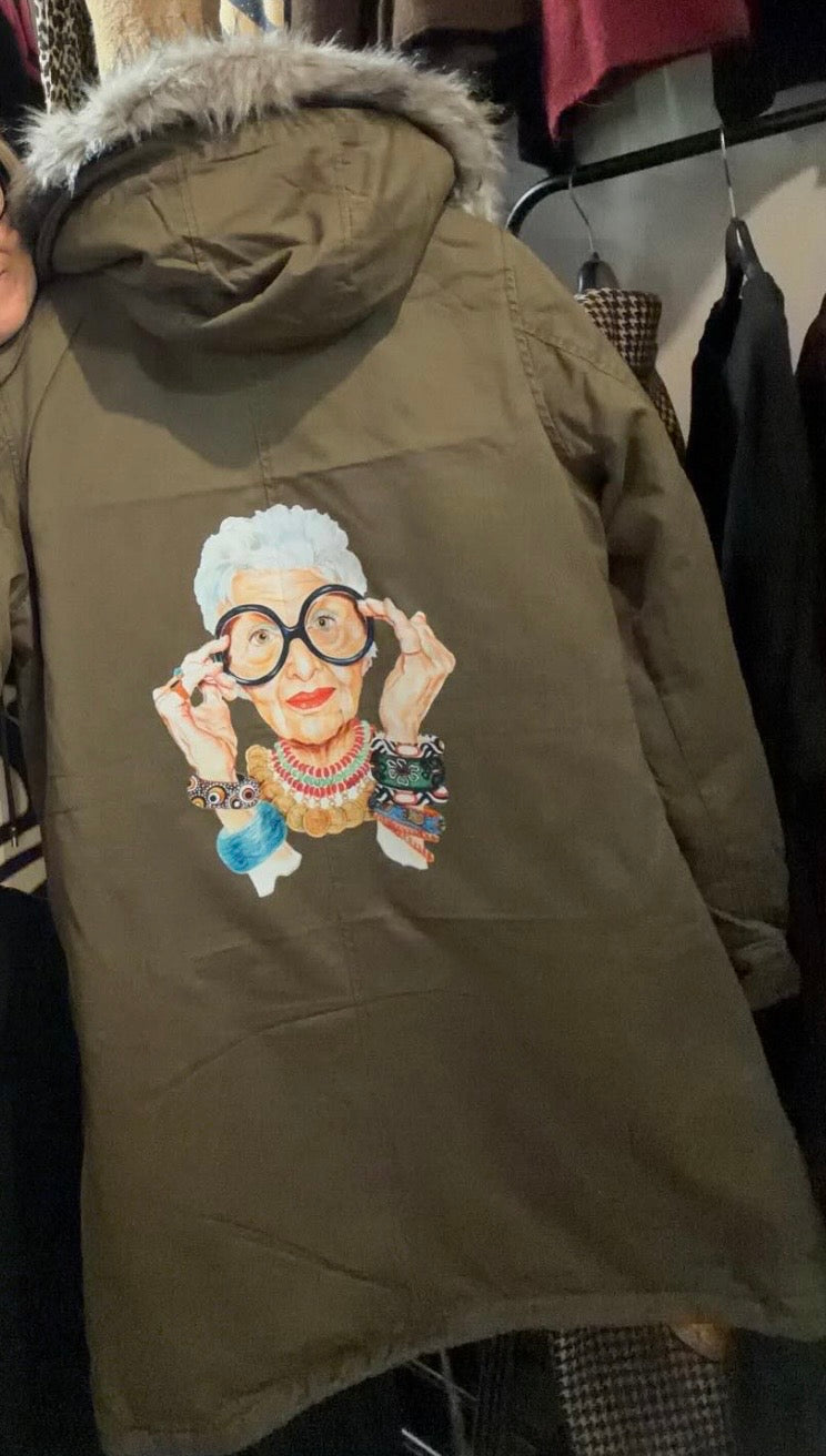 Damenparka khaki/braun mit Motiv