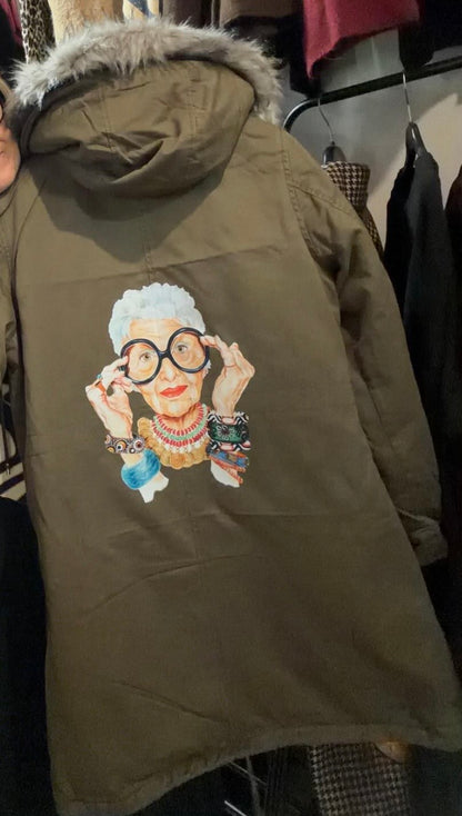 Damenparka khaki/braun mit Motiv